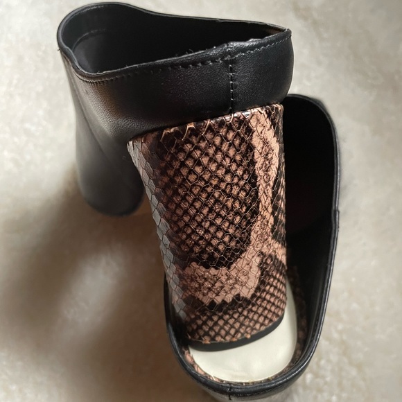 Dolce Vita Black Snake embossed heel Leather Mules - Picture 5 of 15